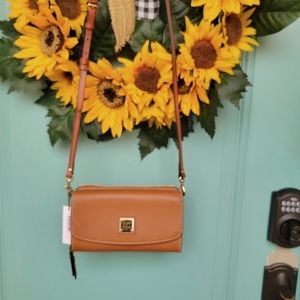 DOONEY & BOURKE crossbody/wristlet NWT